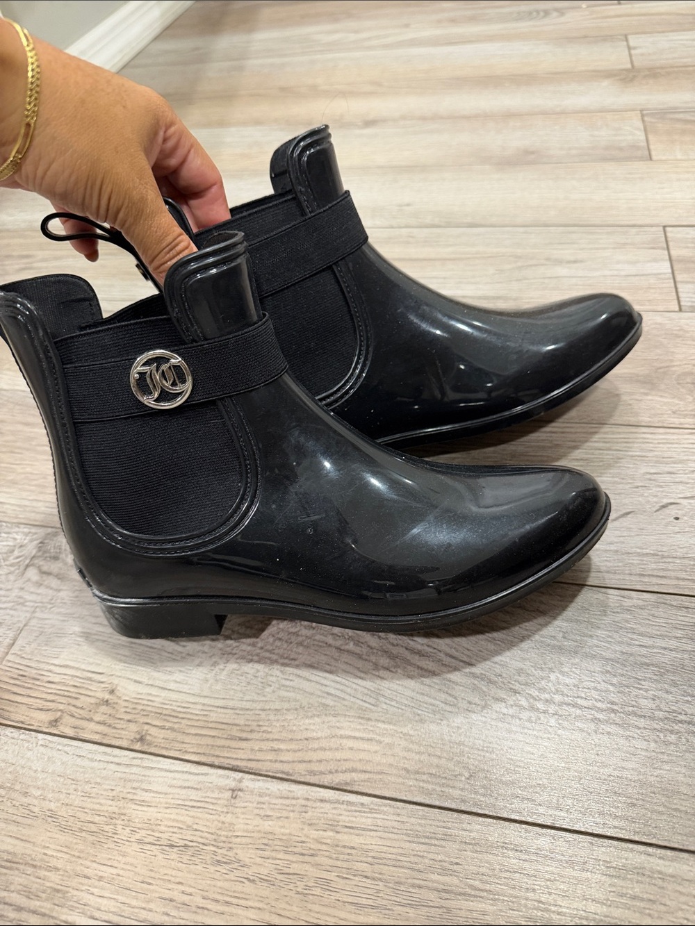 Juicy couture Women's Black Chelsea Rain Booties - Brand Unspecified